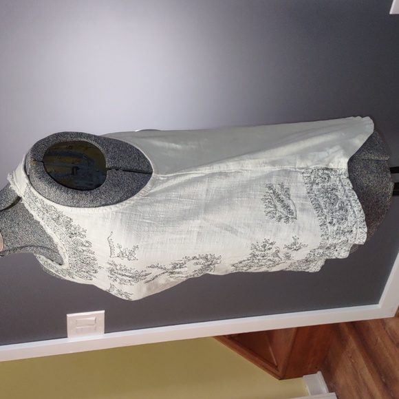 🤩Host Pick🤩 Lucky brand embroidered top - Picture 7 of 8